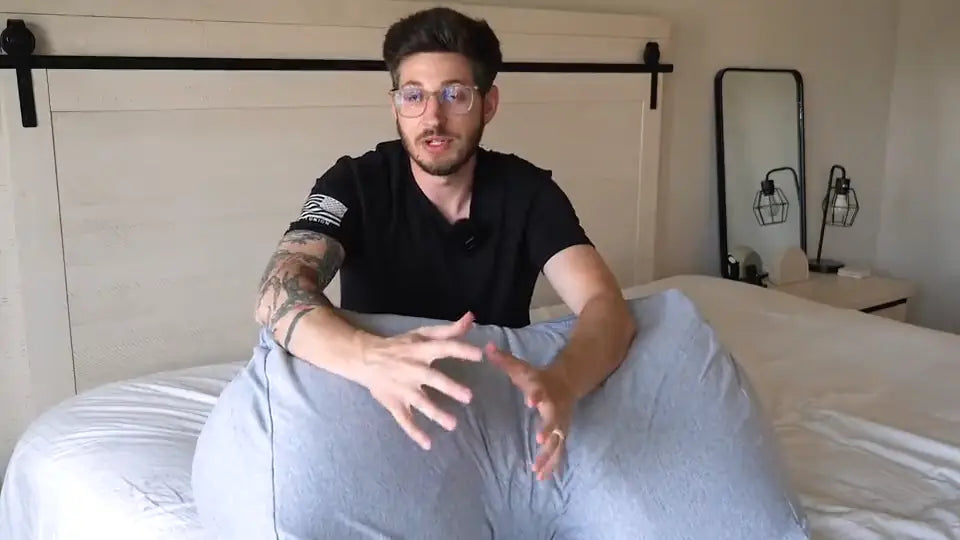Creator video, Tim: What is inside, and how he sleeps on it