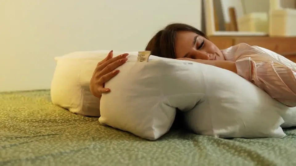 Creator video: Unboxing, from the pack to the bed